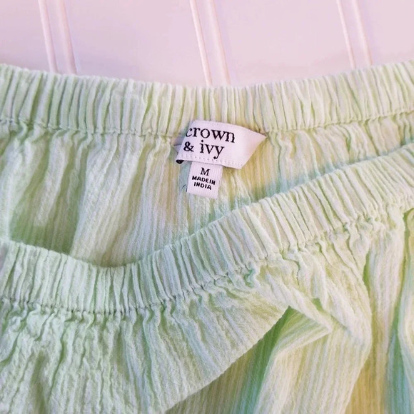 Crown & Ivy Green Seersucker Striped Top M - Picture 4 of 5